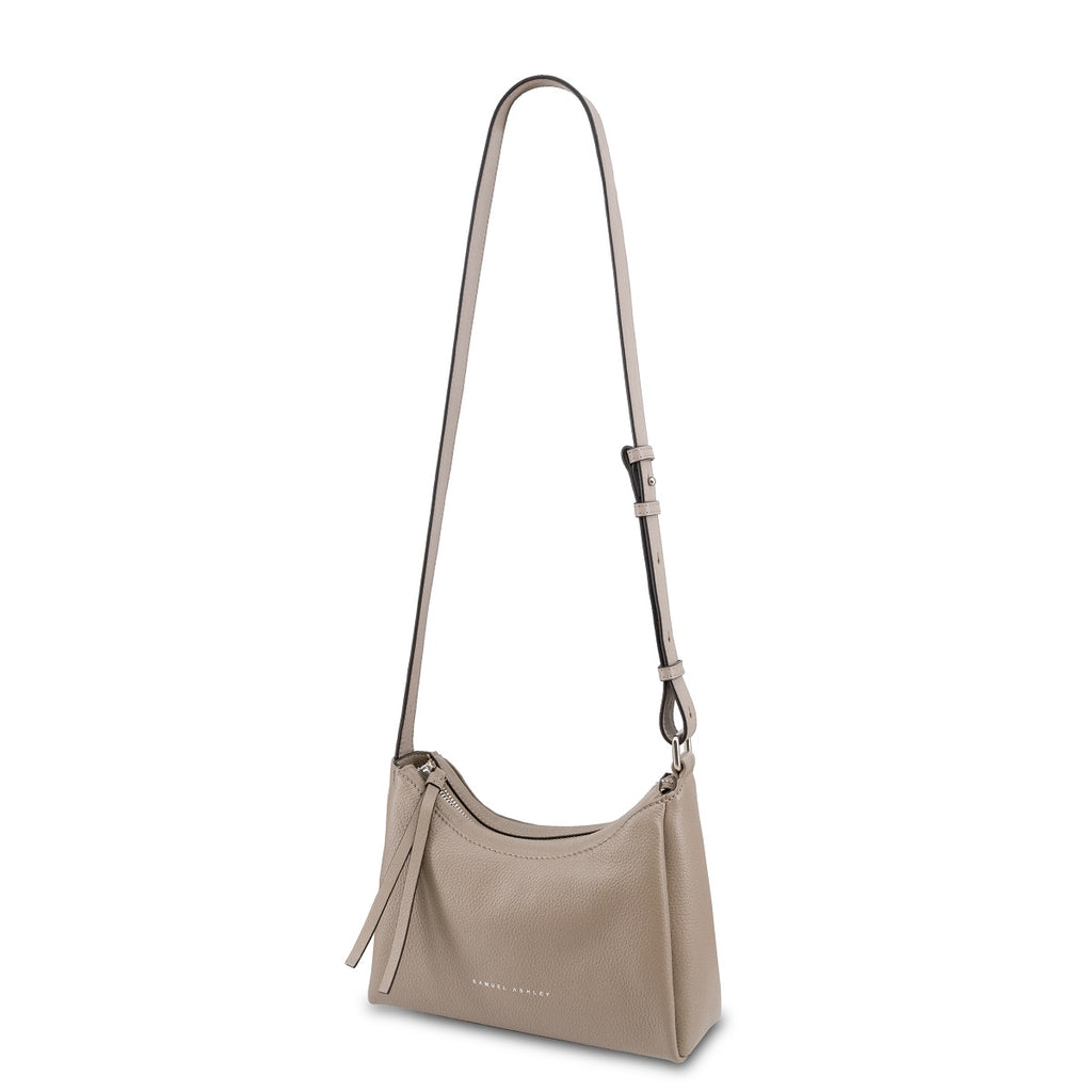 Samuel Ashley - Cameron Leather Shoulder Bag in etoupe