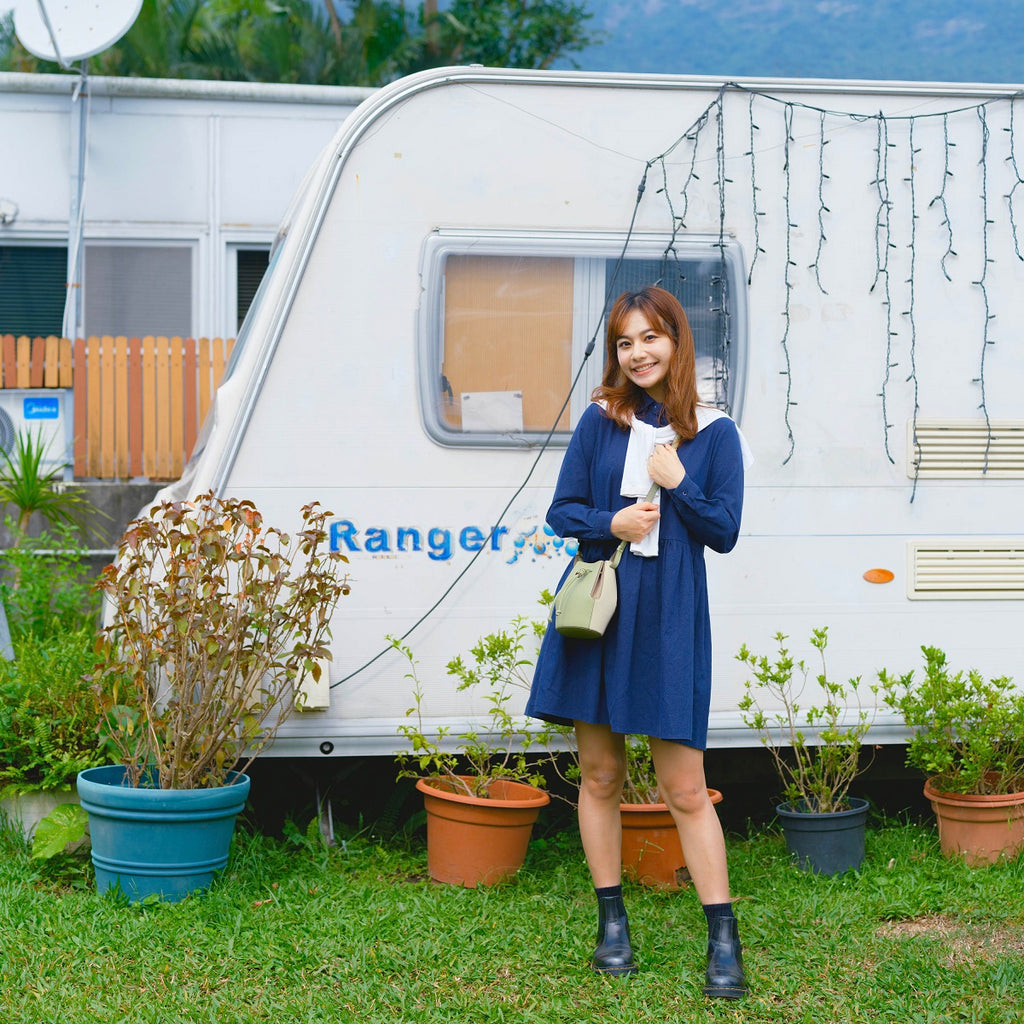 Samuel Ashley - Mini Chantal Drawstring Leather Bag in light jade