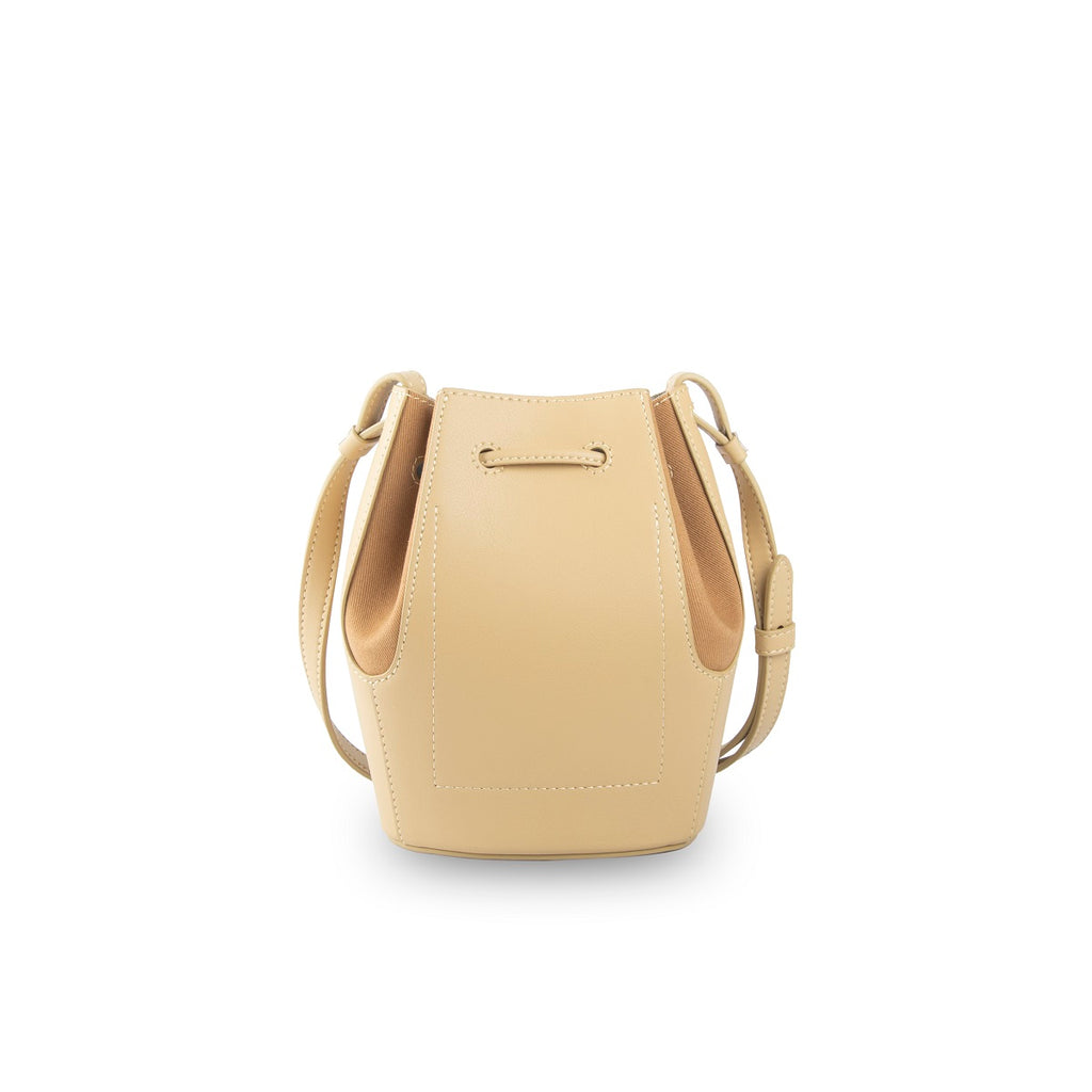 Samuel Ashley - Mini Chantal Drawstring Leather Bag in french vanilla